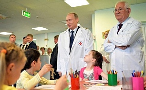 Путин дал поручение по развитию медицинской науки и образования